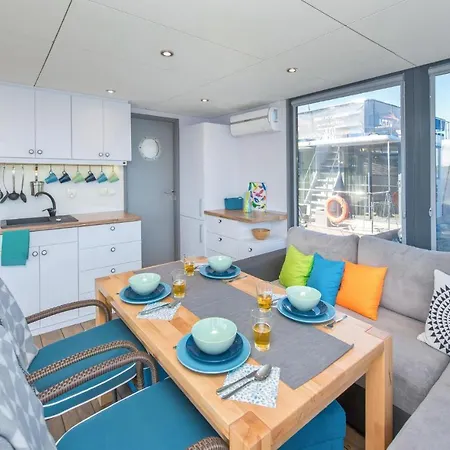 Botel 2 Bedroom Gorgeous Ship In